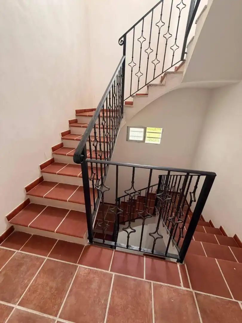 Wohnung zum Verkauf in Ador mit Klimaanlage, Ofen und Waschmaschine