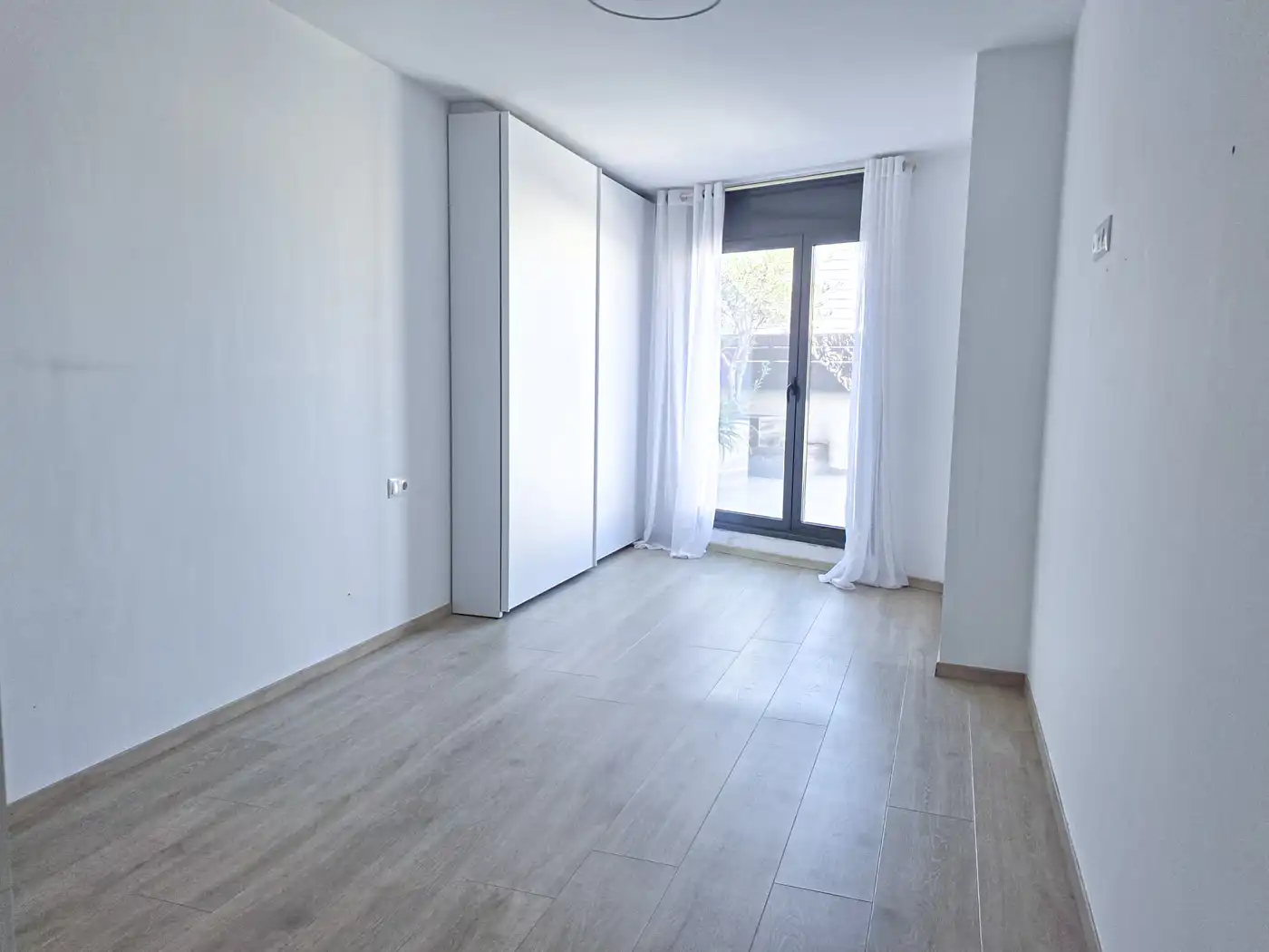 Bedroom of Attic for rent in Figueres  with Air Conditioner, Heating and Terrace