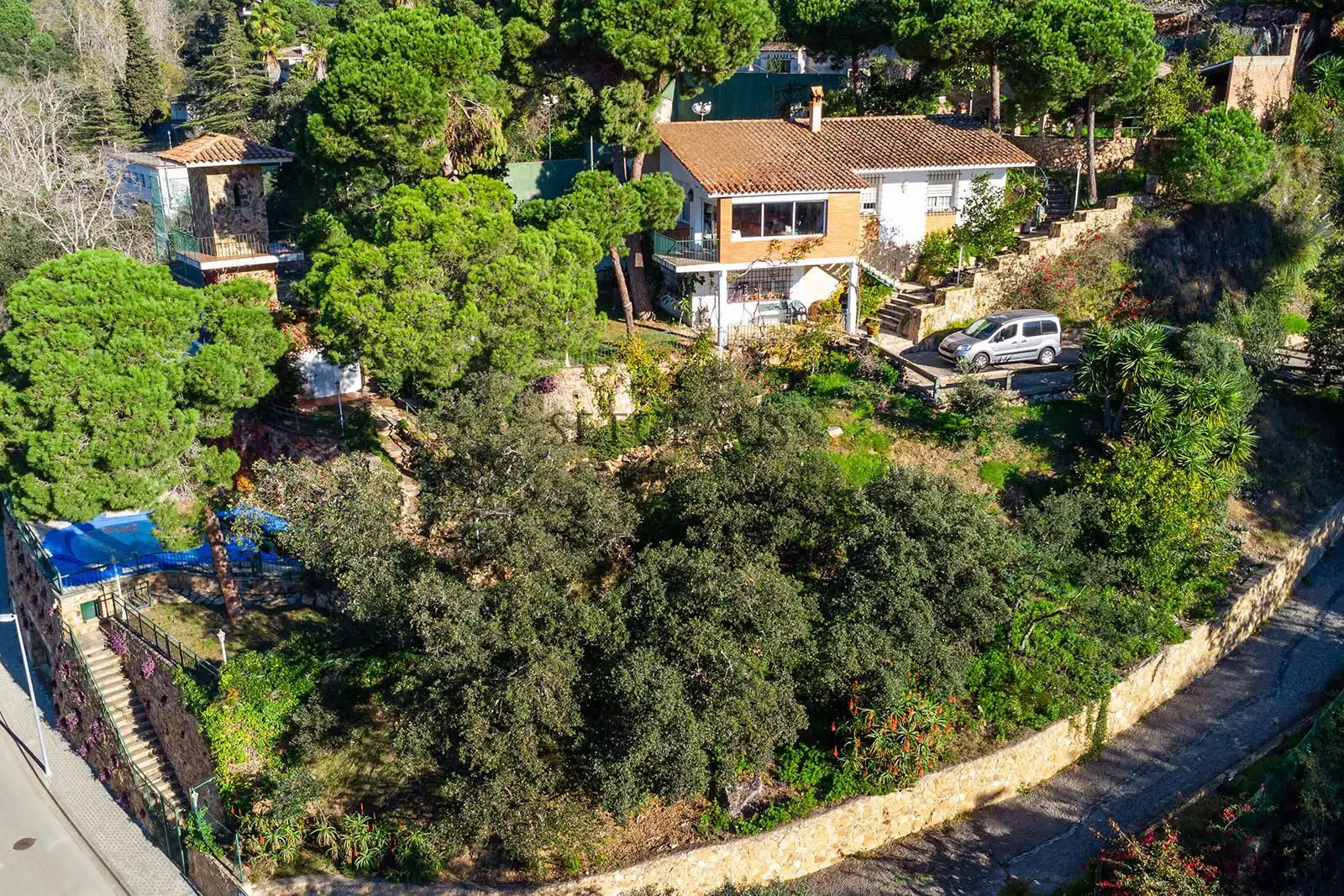 Vista exterior de Casa o xalet en venda en Lloret de Mar amb Calefacció, Jardí privat i Terrassa