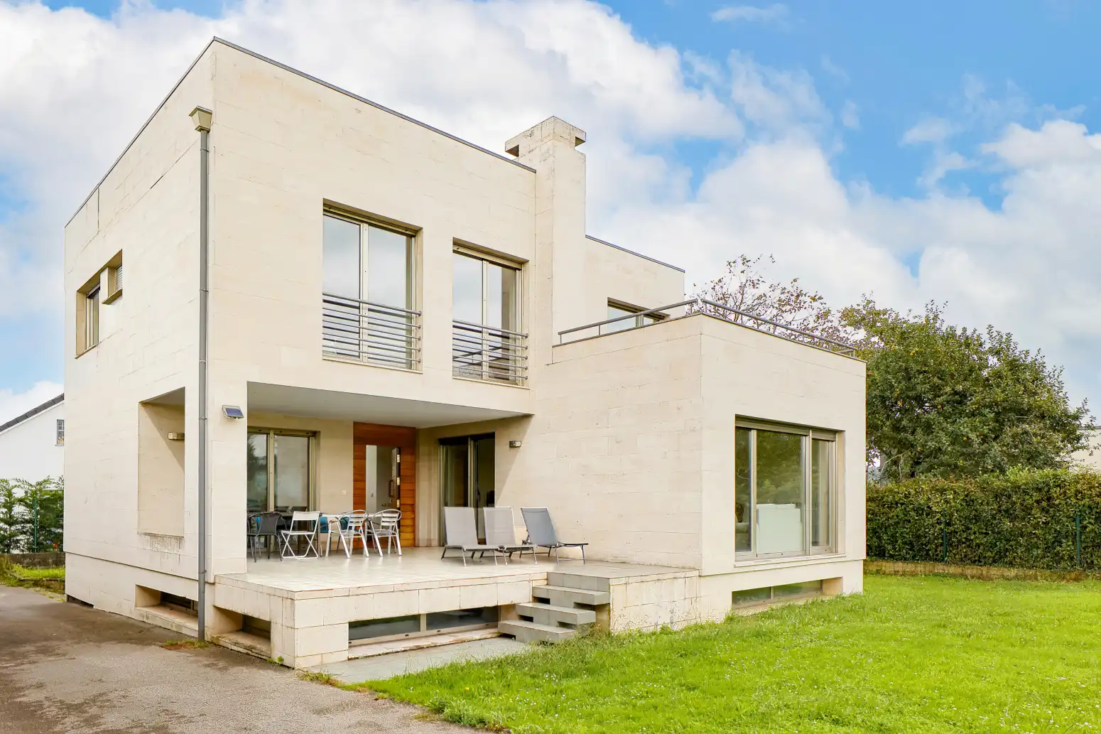 Exterior view of Houses for sale in Gijón   with Heating