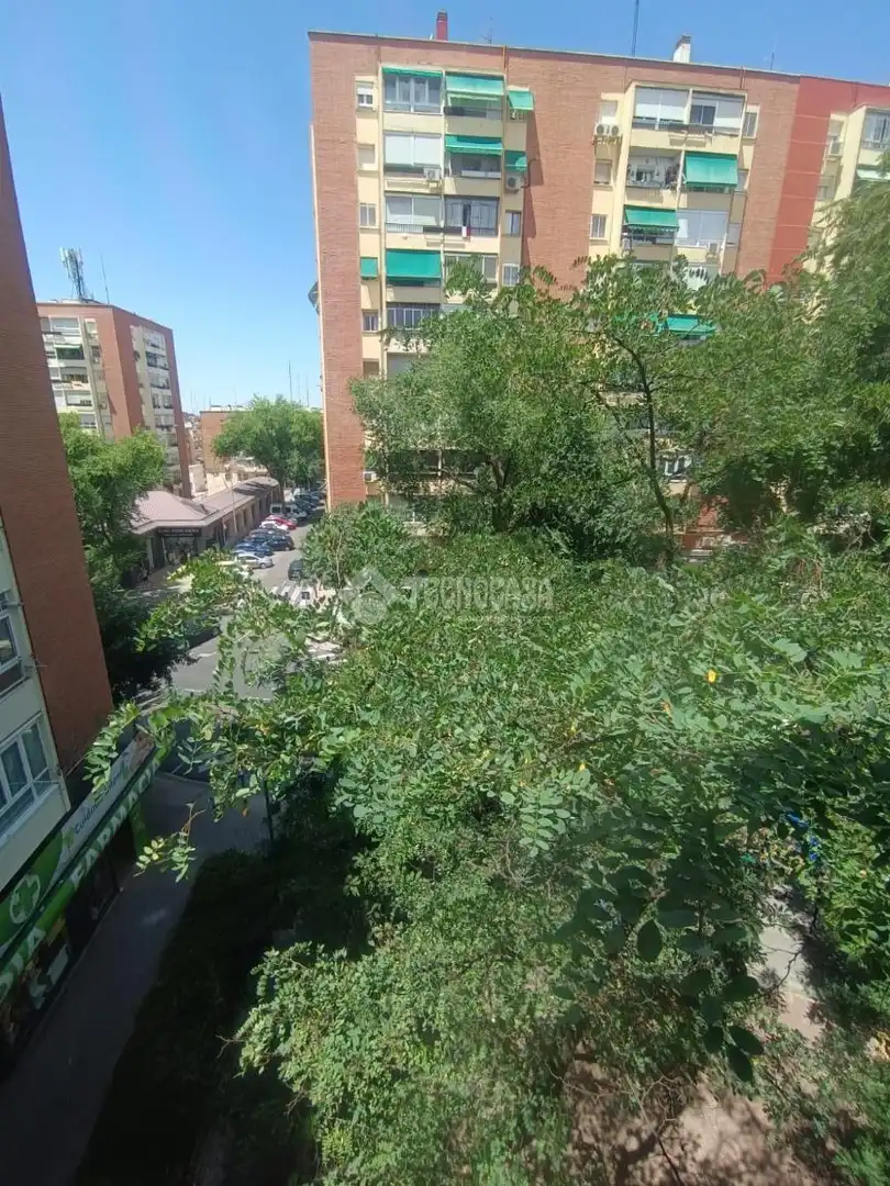 Vista exterior de Piso en venta en Madrid con Aire acondicionado, Calefacción y Terraza