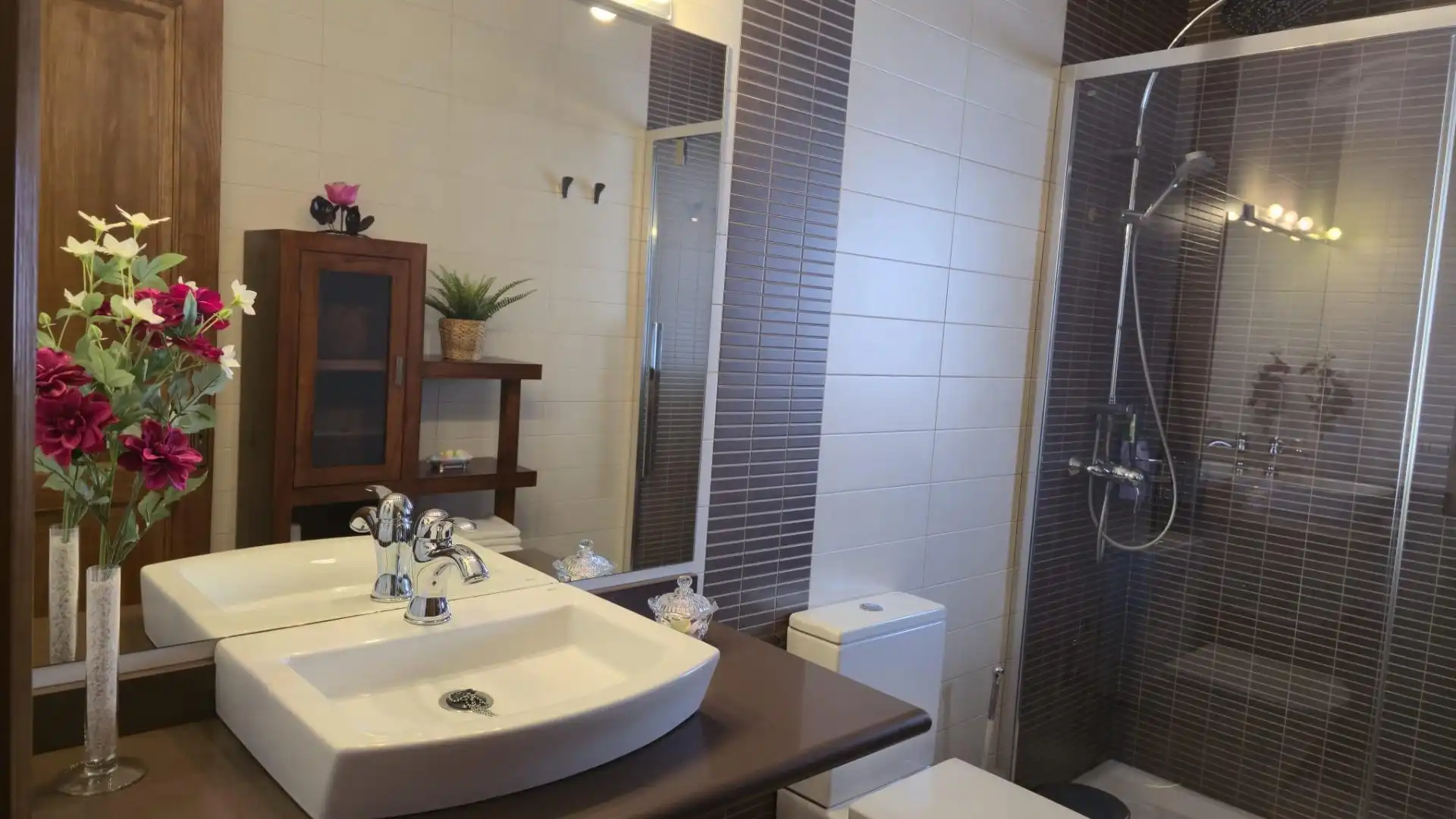 Bany de Casa o xalet en venda en Tinajo amb Jardí privat, Terrassa i Traster