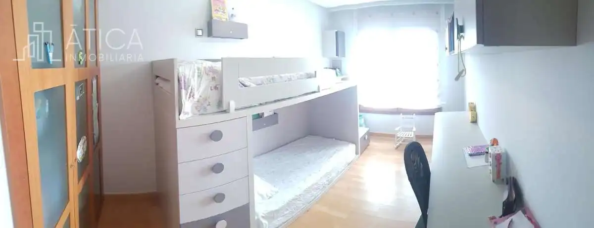 Bedroom of Flat for rent in Salamanca  with Heating, Storage room and Community pool