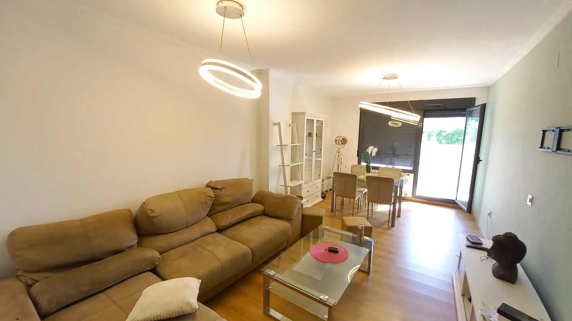 Sala d'estar de Pis en venda en Albacete amb Calefacció, Terrassa i Traster