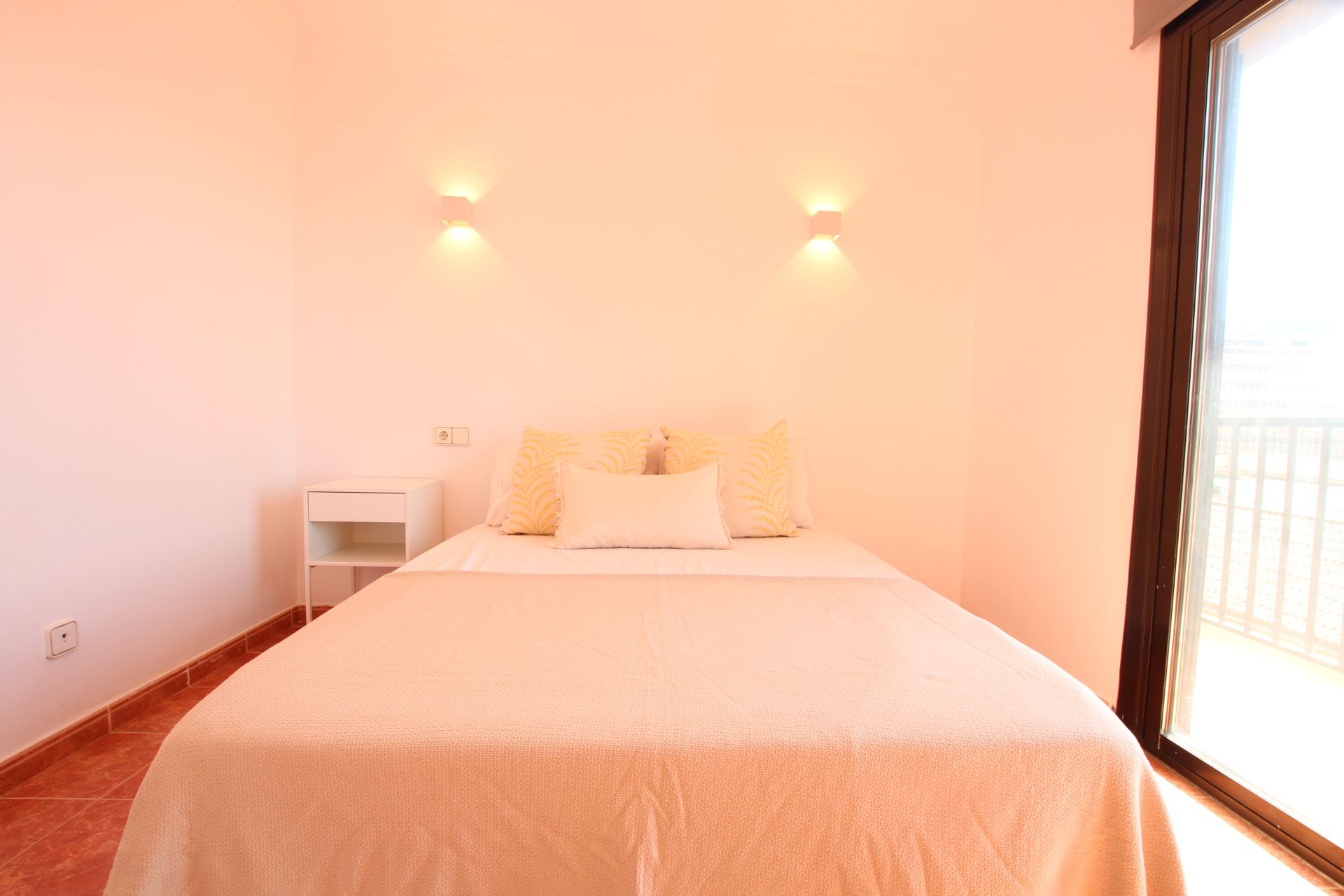 Habitación de Piso de alquiler en  Palma de Mallorca con Calefacción, Terraza y Amueblado