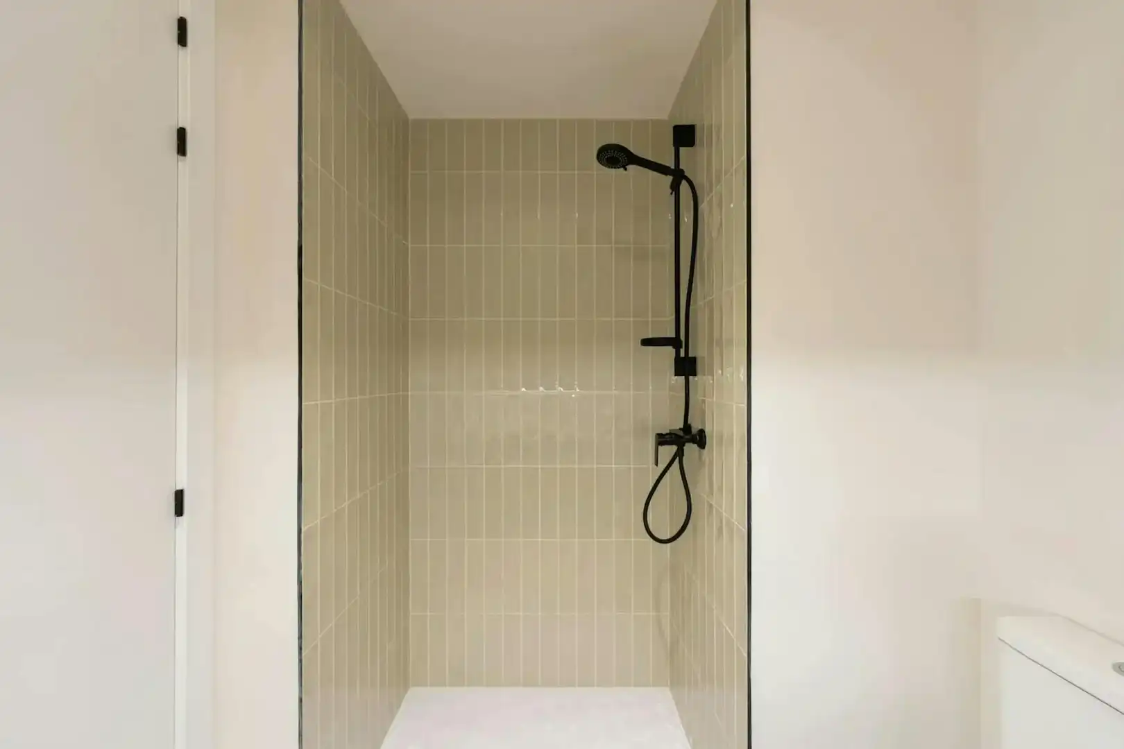 Badezimmer von Gebäude zur Miete in Alcobendas