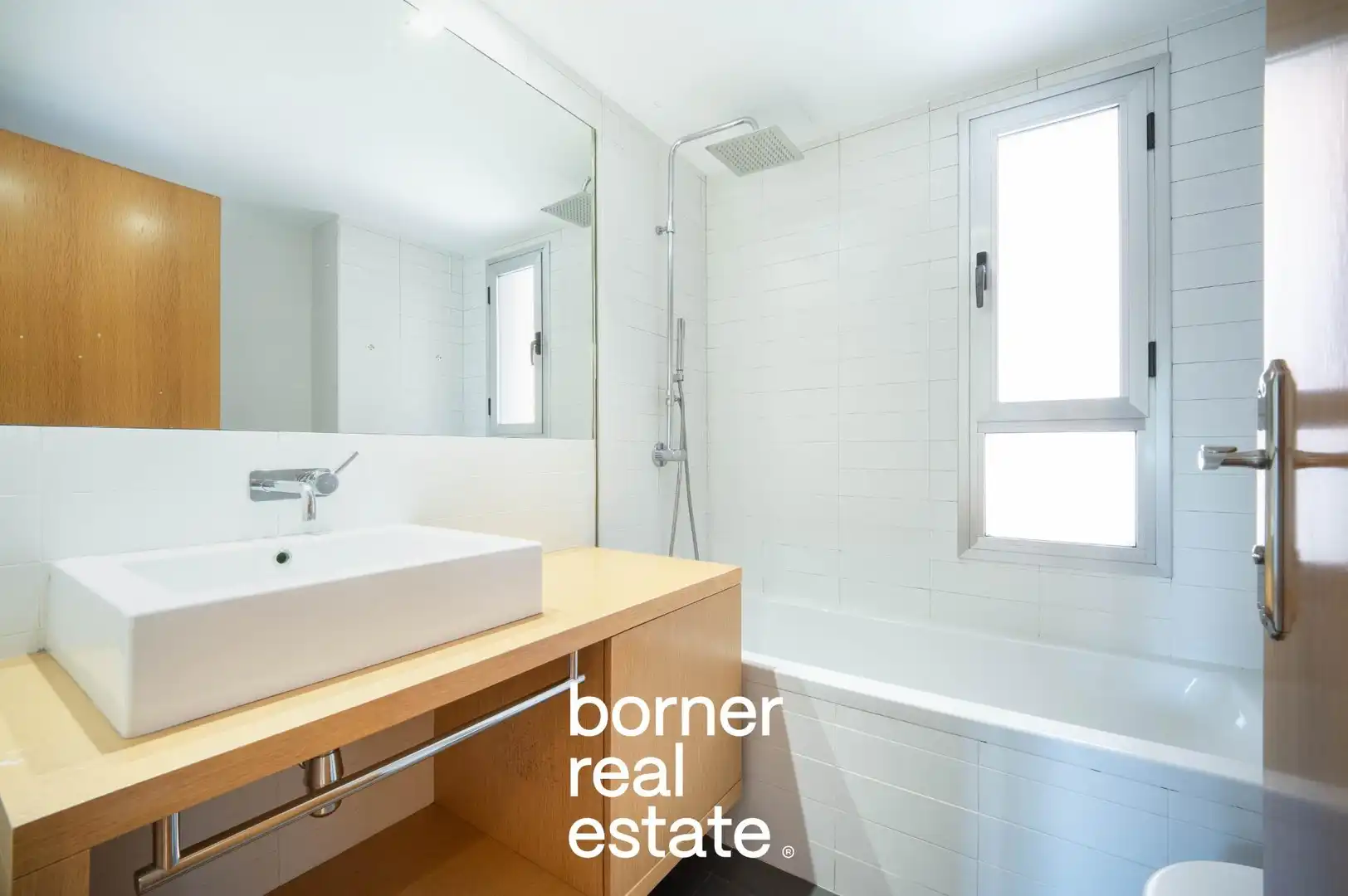 Baño de Piso en venta en Sant Cugat del Vallès con Aire acondicionado, Calefacción y Jardín privado