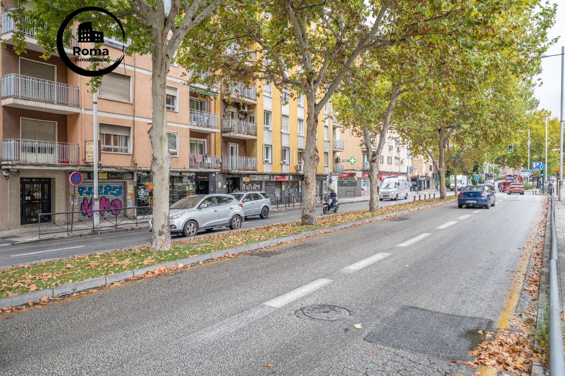 Vista exterior de Pis en venda en  Granada Capital amb Calefacció i Terrassa