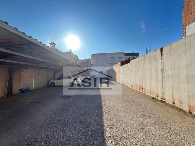 Terreno residencial en Venta en Avenida Diputacio De La en Guadassuar