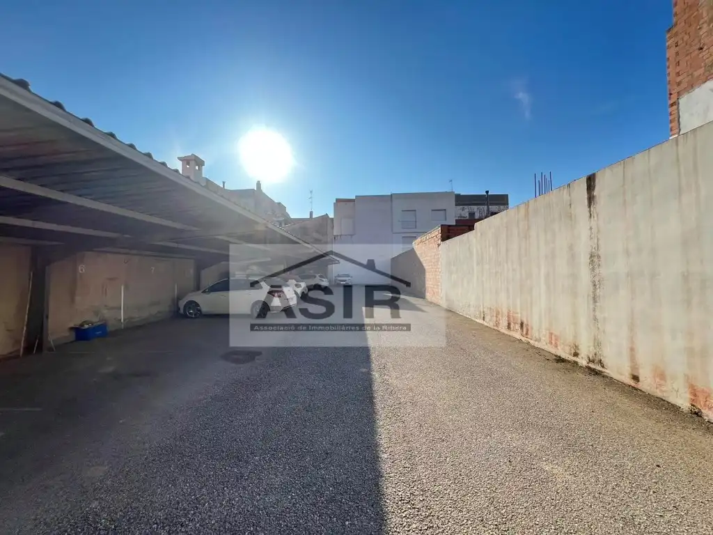 Terreny residencial en venda a Avenida Diputacio De La
