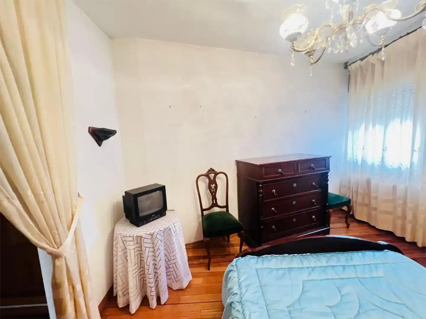 Habitación de Piso en venta en Quiroga con Parquet, Trastero y Amueblado