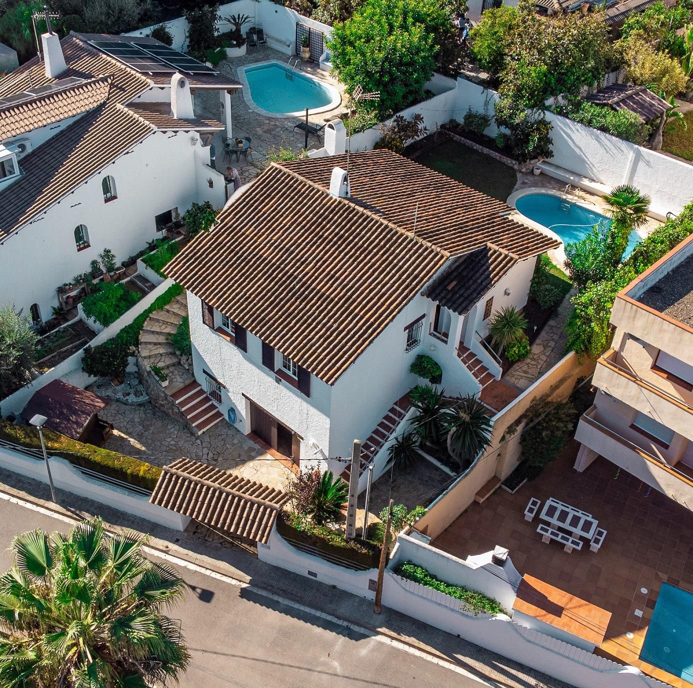 Vista exterior de Casa o xalet en venda en Roda de Berà amb Calefacció, Jardí privat i Terrassa