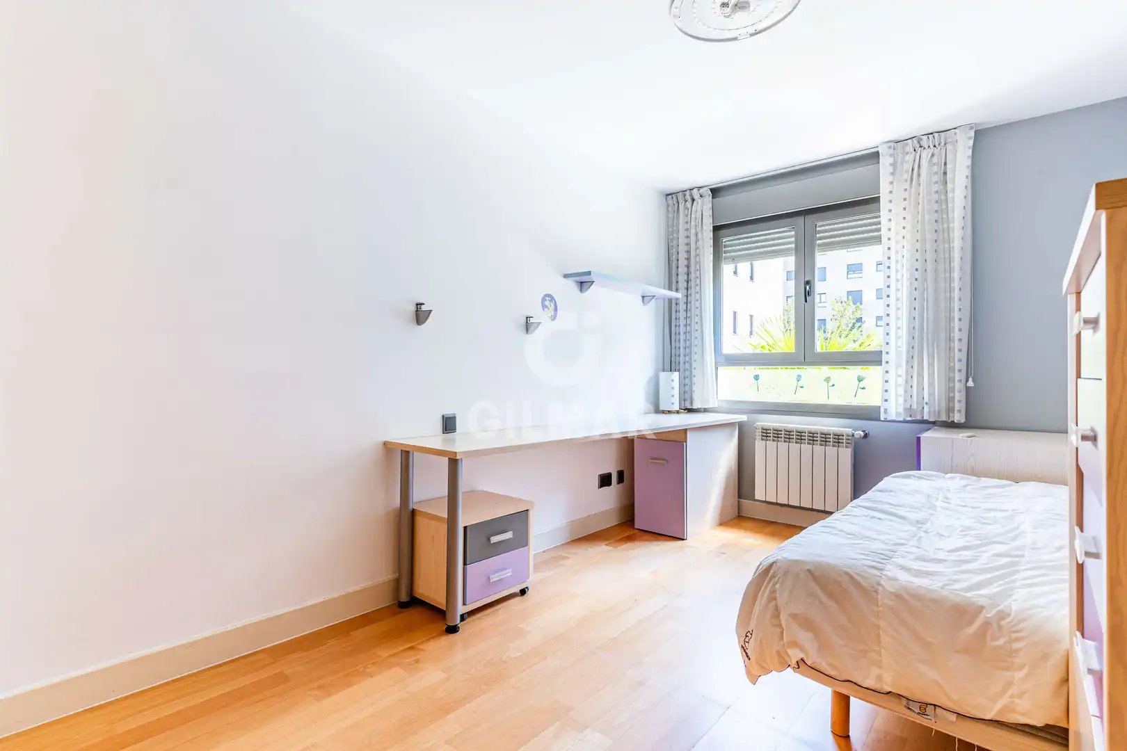 Bedroom of Flat for sale in Madrid  with Heating, Private garden and Storage room