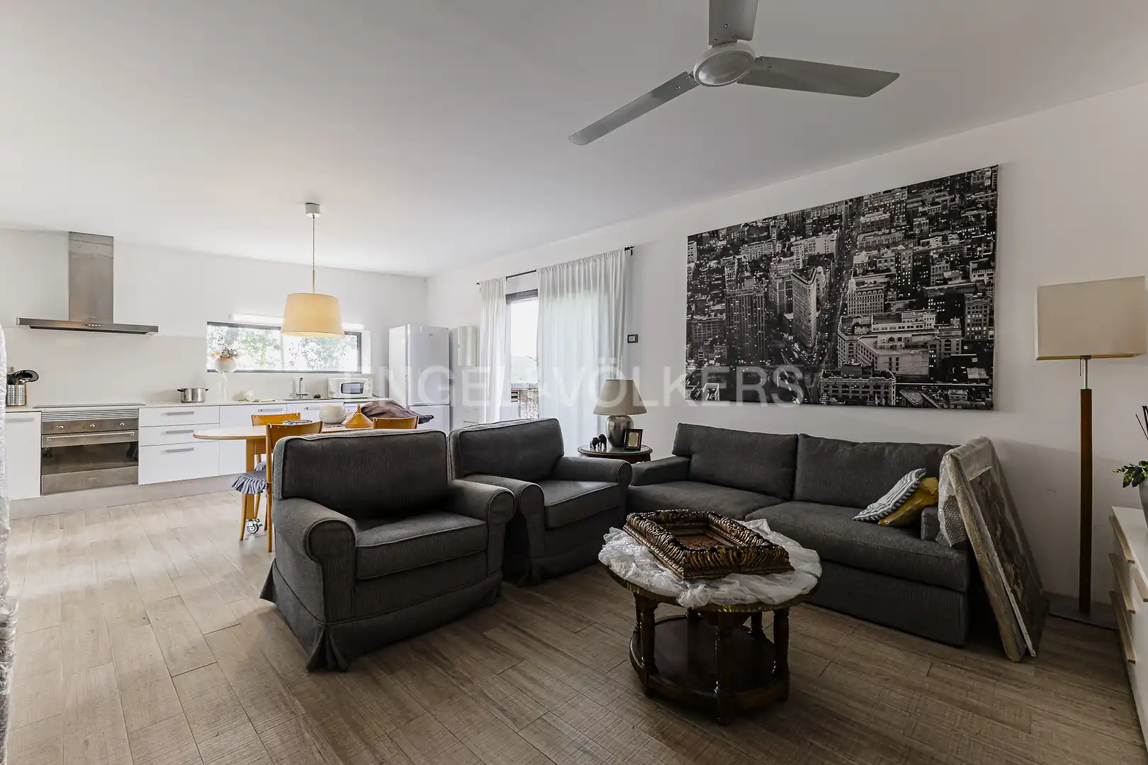 Wohnzimmer von Country house zum Verkauf in Torelló mit Klimaanlage, Heizung und Privatgarten