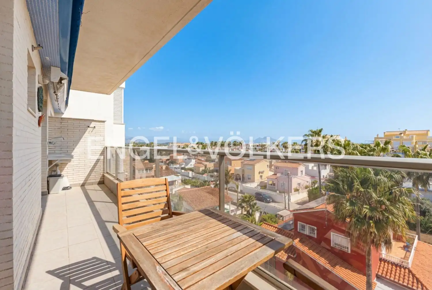 Vista exterior de Ático en venta en Dénia con Aire acondicionado, Calefacción y Jardín privado