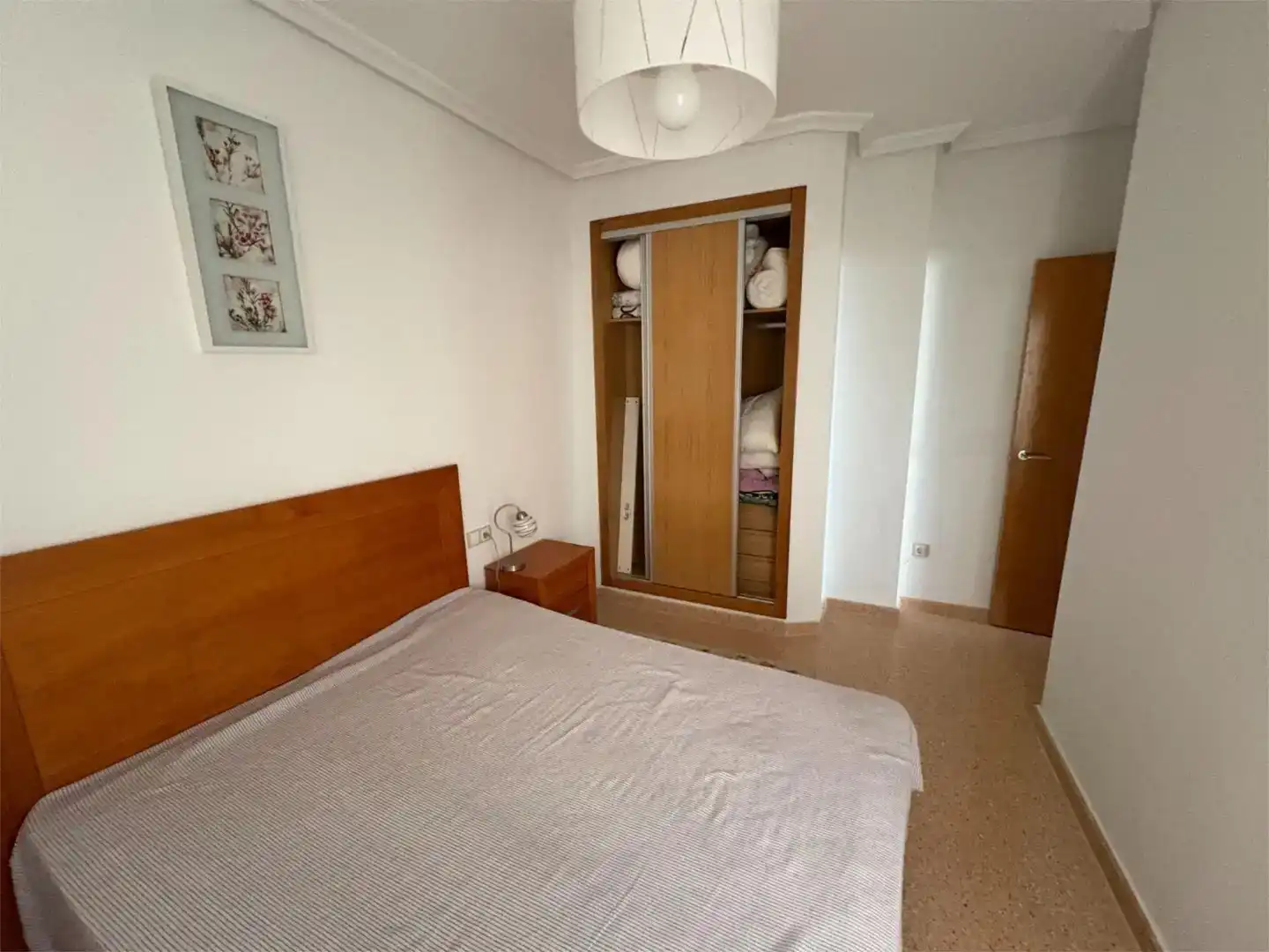 Dormitori de Apartament en venda en Torrevieja amb Aire condicionat i Balcó
