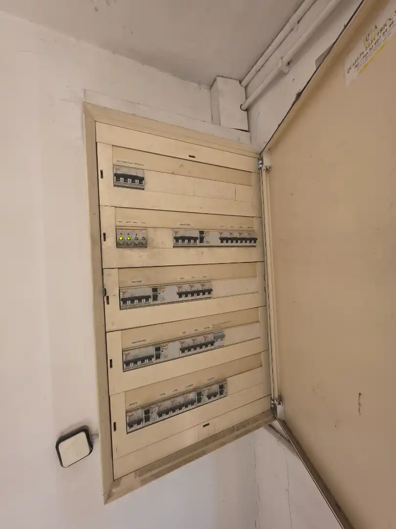 Industriegebäude zur Miete in Carrer Besòs, imagen 18