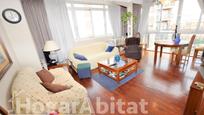 Living room of Flat for sale in  Valencia Capital  with Air Conditioner