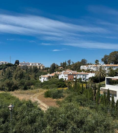 Foto 2 de Residencial en venta en Camino del Chaparral, 40, El Faro de Calaburra - Chaparral, Mijas