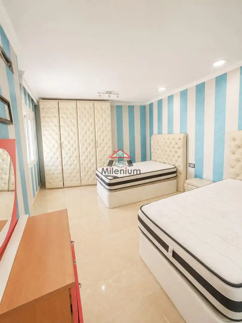 Habitación de Casa o chalet en venta en Algeciras con Aire acondicionado, Jardín privado y Terraza