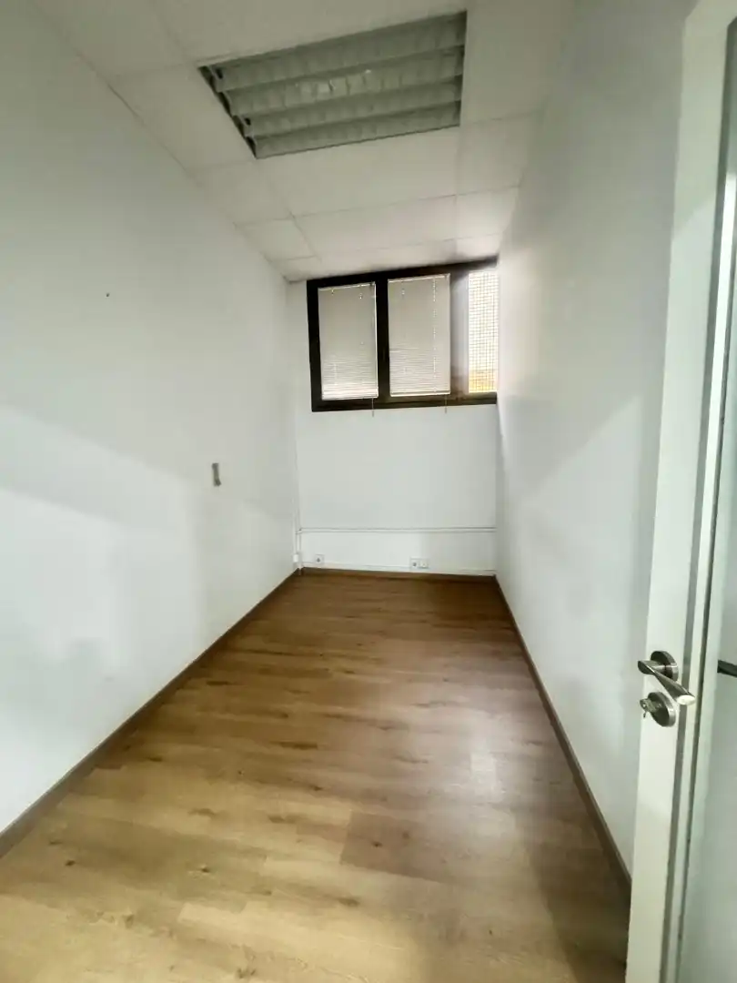 Local comercial de lloguer a Plaça de Granados 3, imagen 16