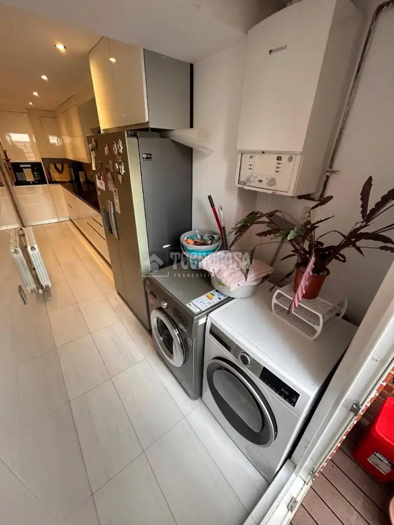 Cocina de Piso en venta en Madrid con Calefacción y Terraza