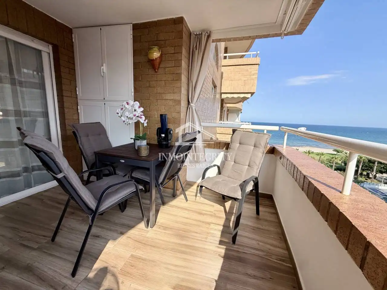 Balcony of Apartments for sale in Oropesa del Mar / Orpesa  with Air Conditioner, Terrace and Furnished