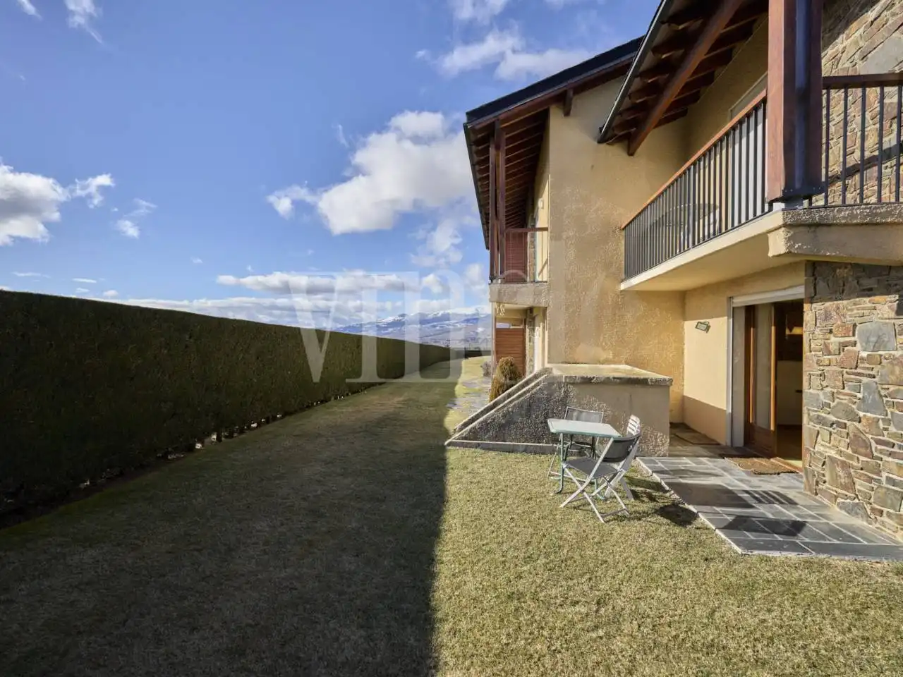 Jardín de Piso en venta en Palau - de - Cerdagne con Calefacción, Parquet y Terraza