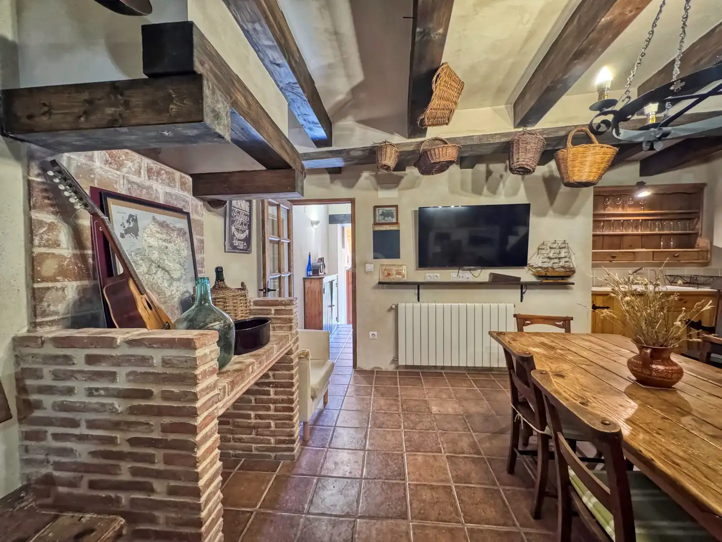 Cuina de Finca rústica en venda en Rubielos de Mora amb Calefacció i Terrassa