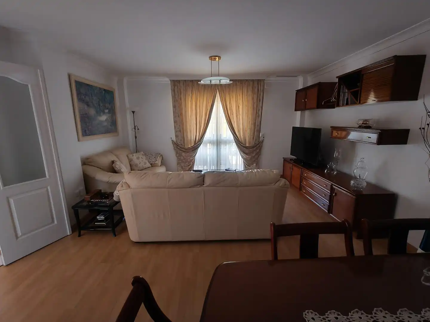 Sala d'estar de Casa adosada en venda en Puerto Real amb Aire condicionat, Calefacció i Jardí privat