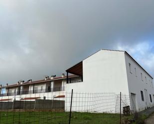 Vista exterior de Casa adosada en venda en Fregenal de la Sierra amb Traster