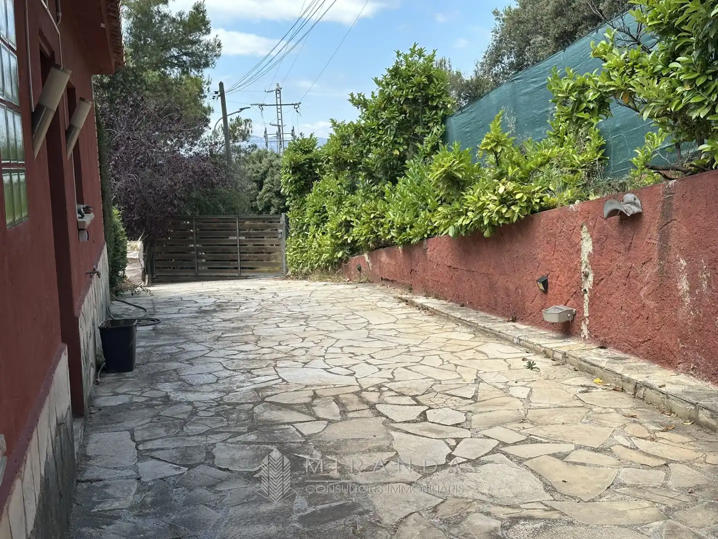 Vista exterior de Casa o xalet en venda en L'Ametlla del Vallès amb Aire condicionat, Calefacció i Jardí privat