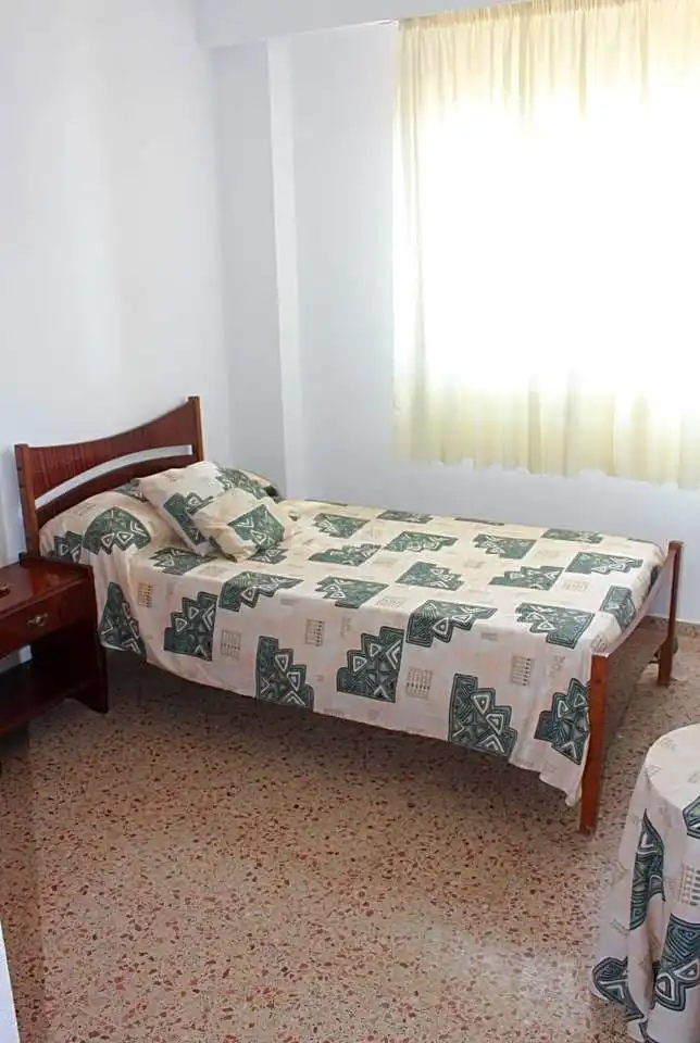 Habitación de Apartamento de alquiler en Benicasim / Benicàssim con Terraza, Piscina y Piscina comunitaria