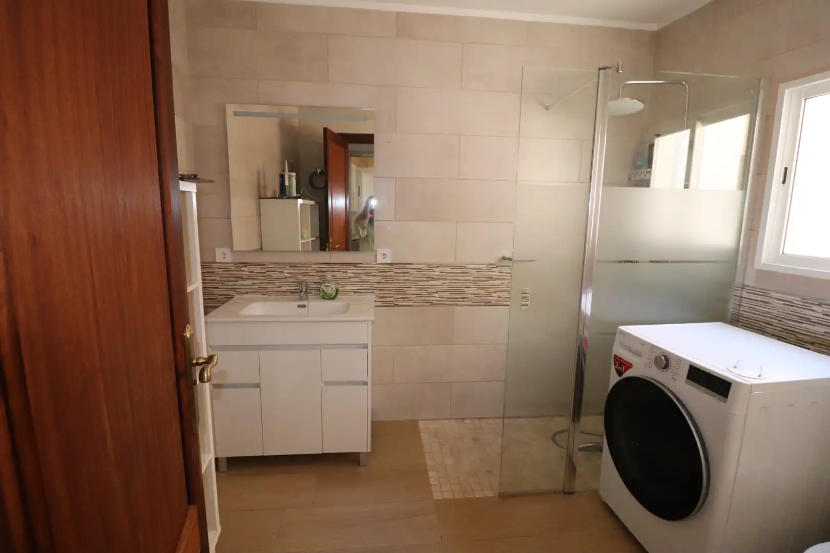 Badezimmer von Dachboden zum Verkauf in  Palma de Mallorca mit Klimaanlage, Terrasse und Ofen