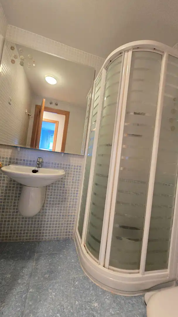 Baño de Piso en venta en Parla con Calefacción, Terraza y Trastero