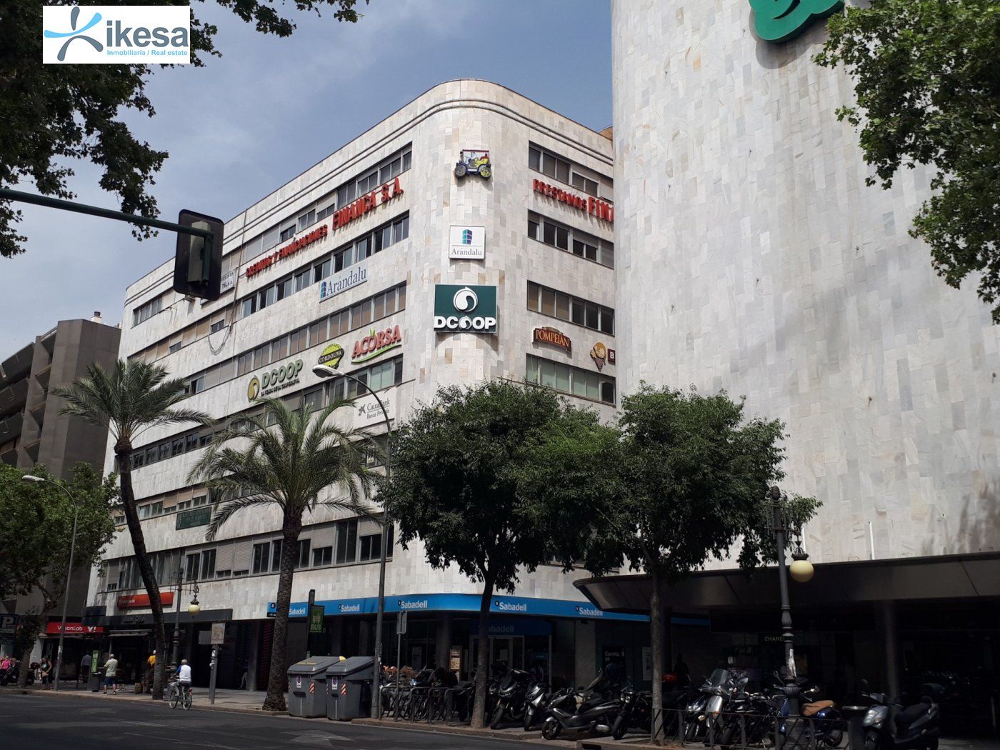 Oficina en venda a Avenida RONDA DE LOS TEJARES, Zona Centro