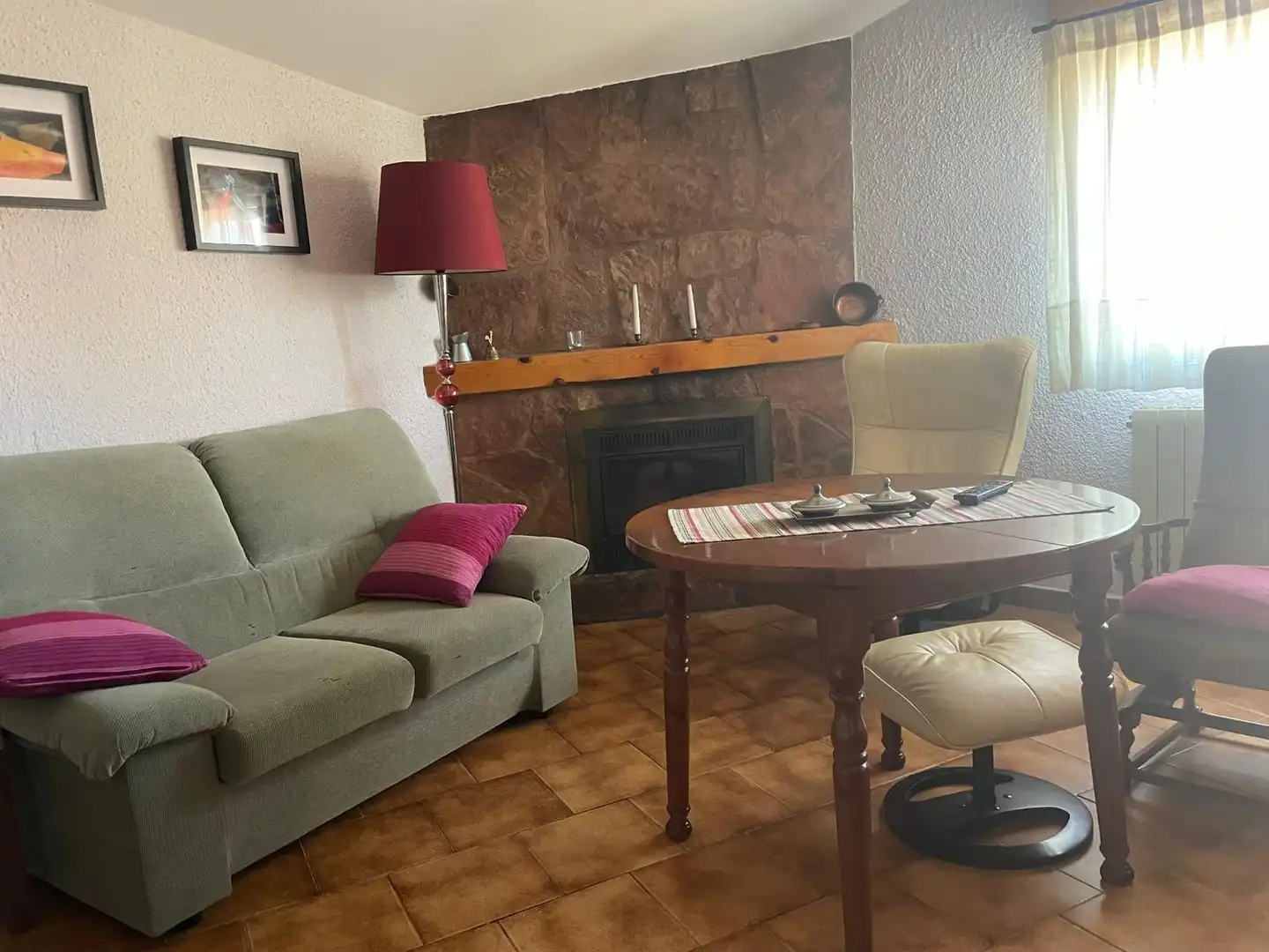Sala de estar de Casa o chalet en venta en Roda de Eresma con Jardín privado