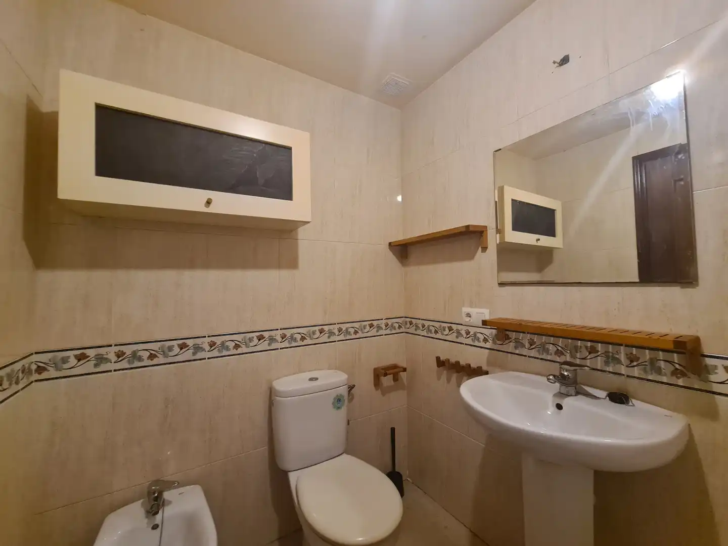 Bathroom of Apartments for sale in Dos Hermanas