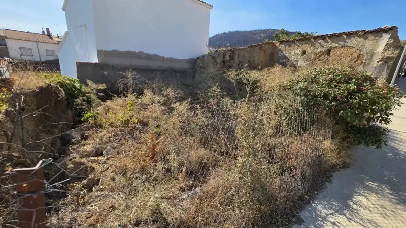 Wohnbaugrundstück zum Verkauf in Casas de Millán, imagen 3