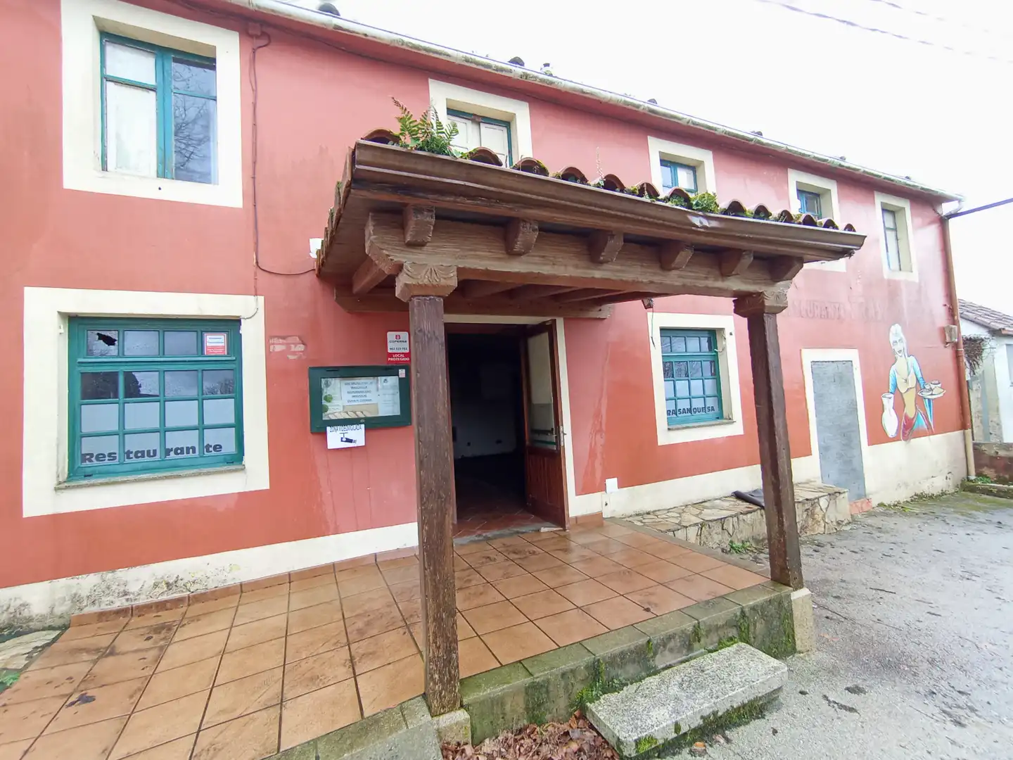 Haus zum Verkauf in Estrada do Trece 50