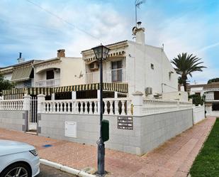 Vista exterior de Casa o xalet en venda en Santa Pola amb Aire condicionat, Calefacció i Jardí privat