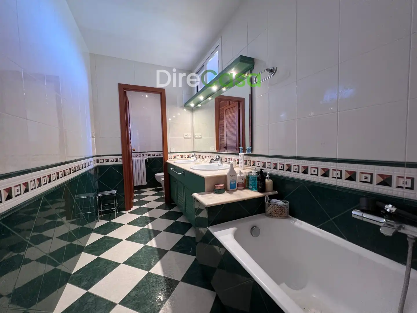 Baño de Casa o chalet en venta en Móra d'Ebre con Aire acondicionado, Calefacción y Jardín privado