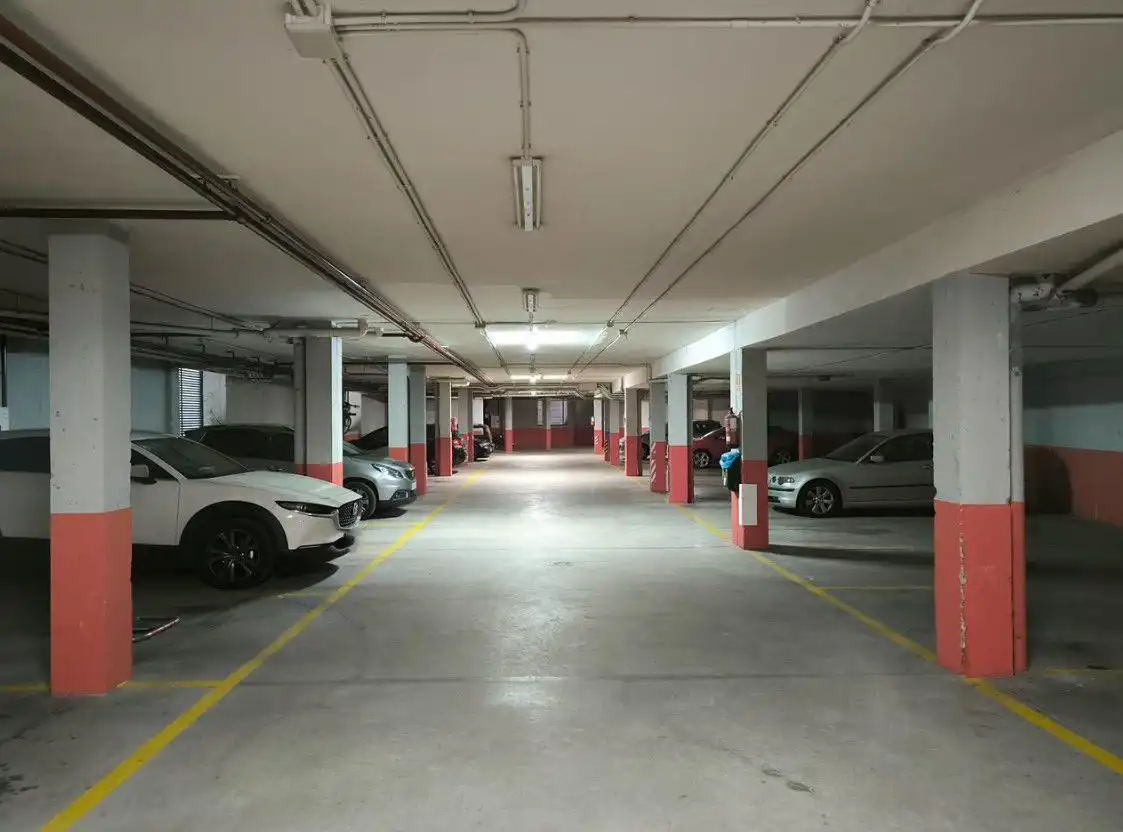 Parkplatz von Garage zum Verkauf in Pedrezuela