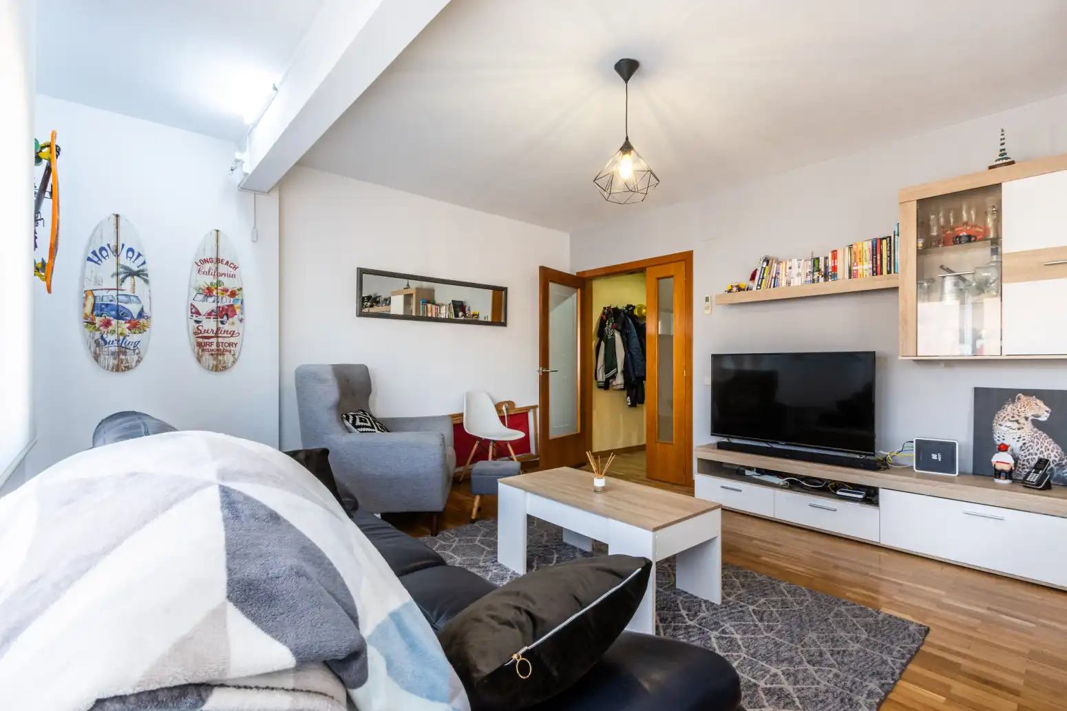 Living room of Flat for sale in Terrassa  with Heating, Parquet flooring and Balcony