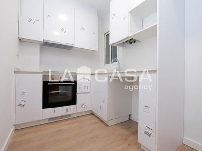 Kitchen of Flat for sale in  Barcelona Capital  with Air Conditioner and Heating