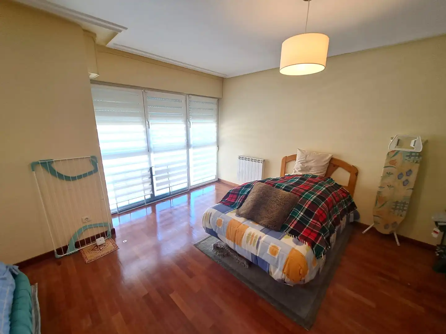 Schlafzimmer von Einfamilien-Reihenhaus zum Verkauf in Zarratón mit Heizung, Terrasse und Möbliert