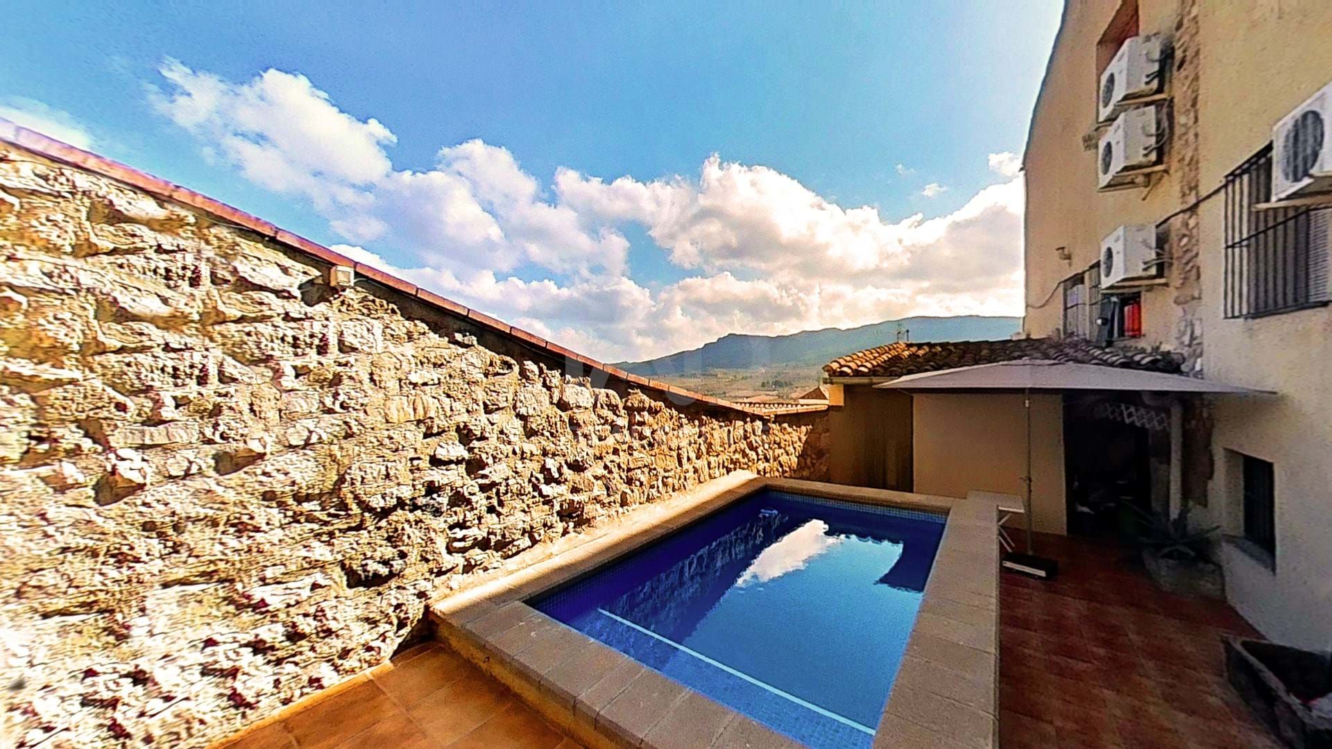 Piscina de Piso en venta en Corbera d'Ebre con Aire acondicionado, Calefacción y Terraza