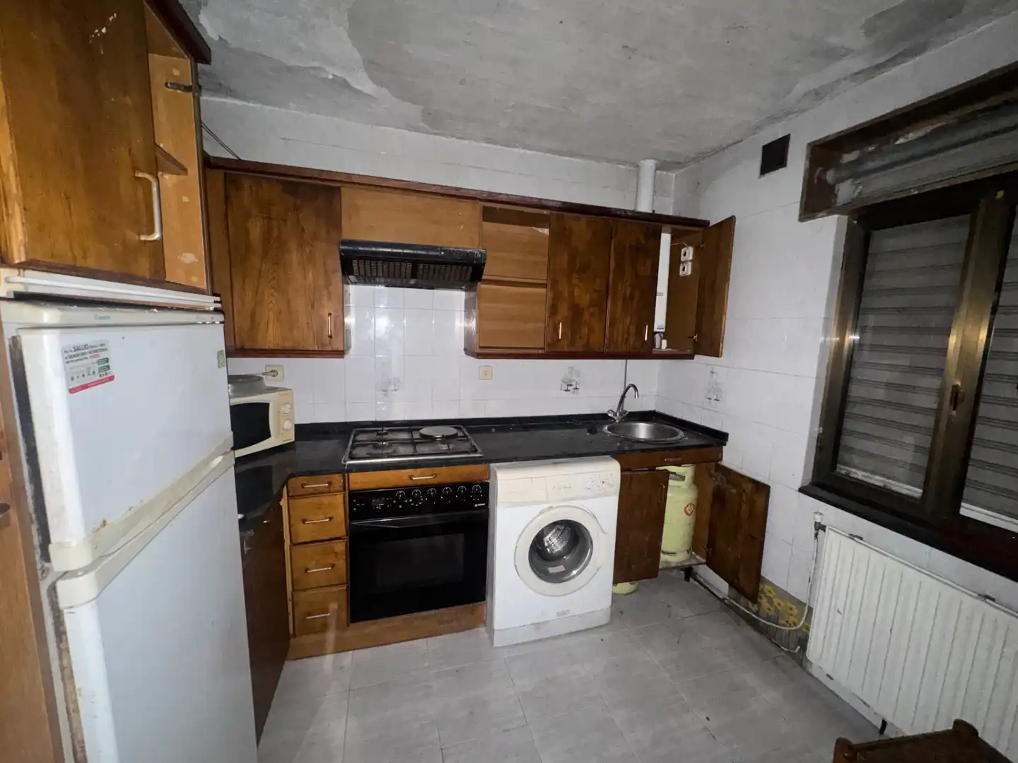 Cuina de Casa o xalet en venda en Oviedo 