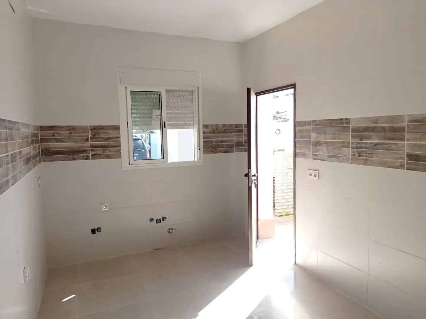 Bathroom of Houses for sale in Chiclana de la Frontera  with Private garden, Terrace and Storage room