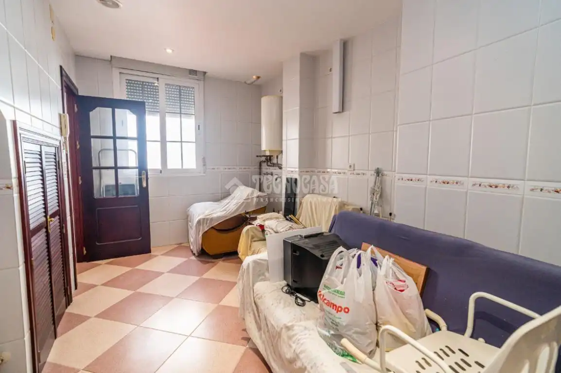 Piso en venta en Linares con Calefacción